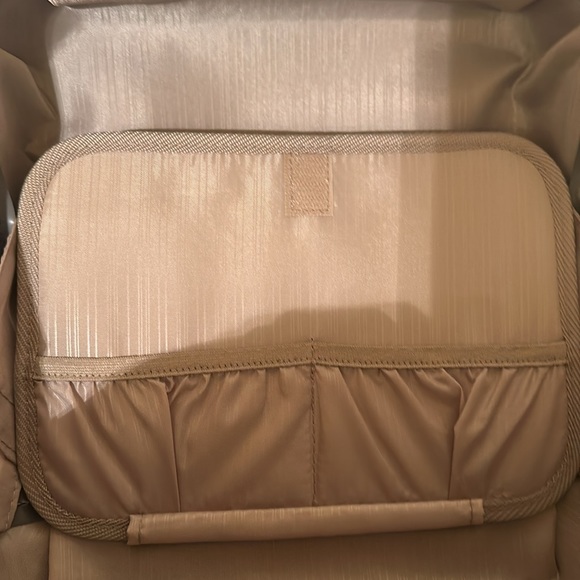 Beauty/Travel case - Picture 6 of 9